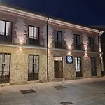 Apartamentos Turisticos Avila Puerta De San Isidro 1-4